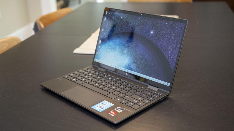 HP Envy c&oacute; thiết kế thanh lịch, sang trọng