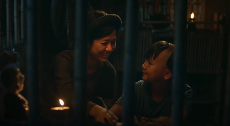 Hai mẹ con Lê Tí dù vất vả những vẫn luôn yêu thương nhau