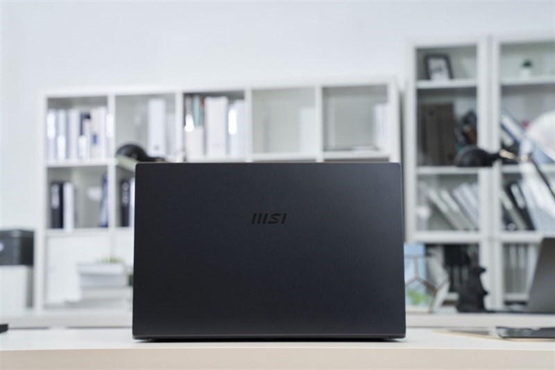 Hiệu năng MSI Modern 14 vẫn đủ mạnh để chơi được game