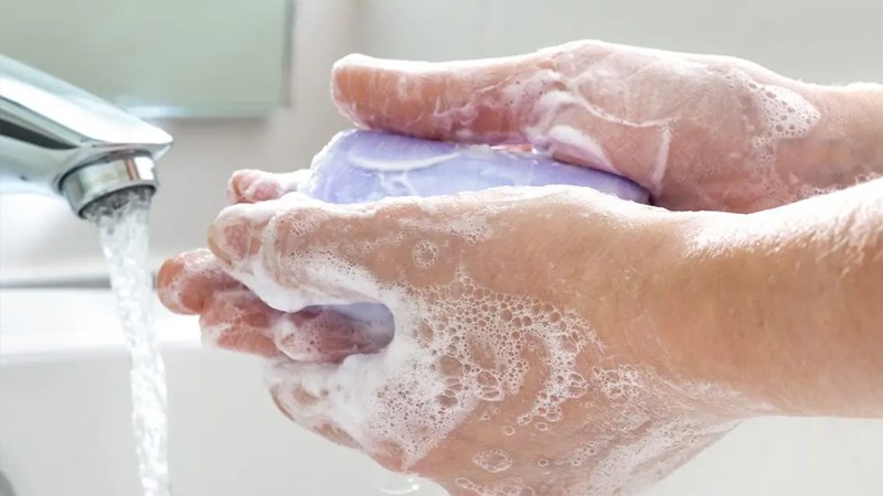 Thói quen rửa tay quá kỹ