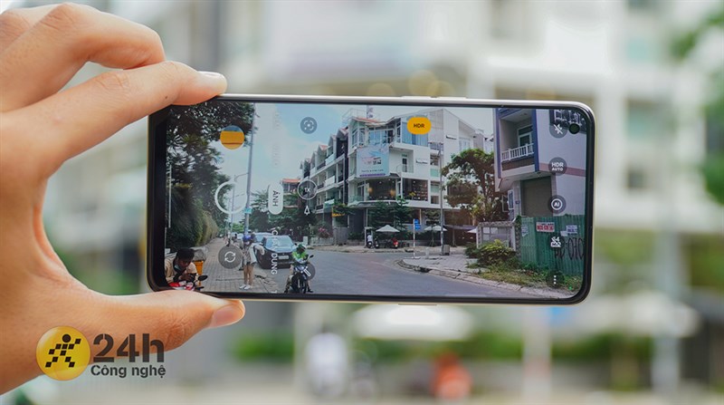 Thỏa sức nhiếp ảnh hay s&aacute;ng tạo video với bộ ba camera 