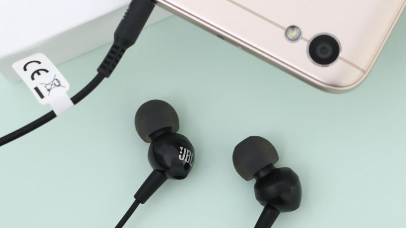 Tai nghe EP JBL C150 Đen