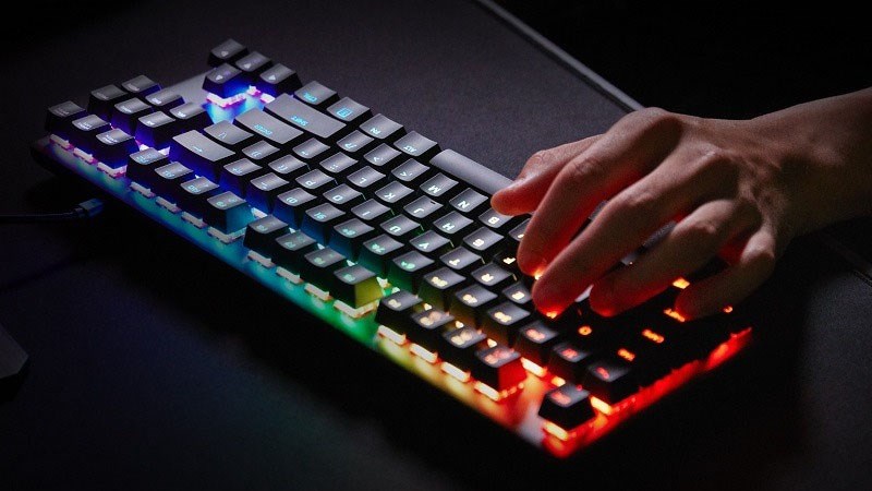Đèn LED trên bàn phím