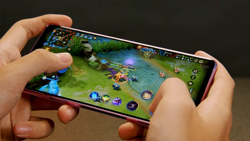 Trải nghiệm game tr&ecirc;n Samsung Galaxy S20 FE