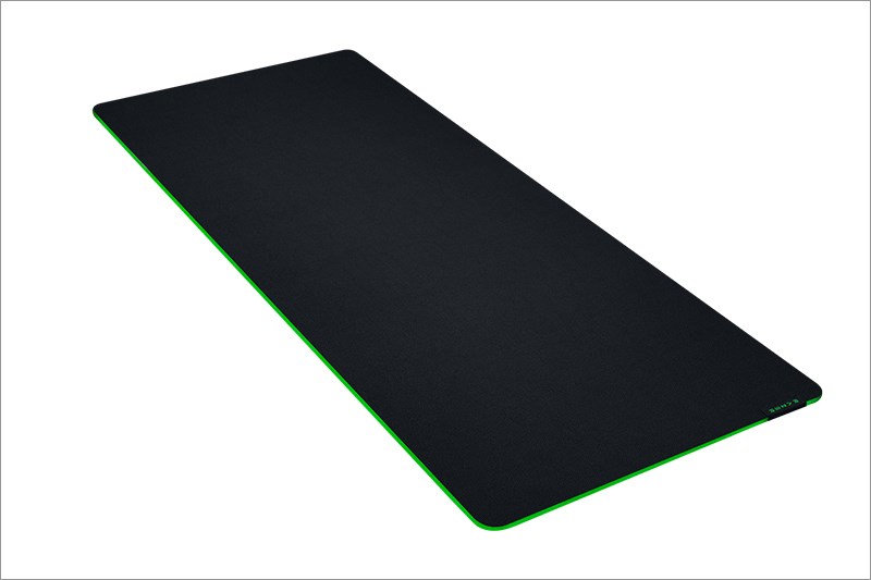 Miếng l&oacute;t chuột v&agrave; b&agrave;n ph&iacute;m Razer Gigantus V2