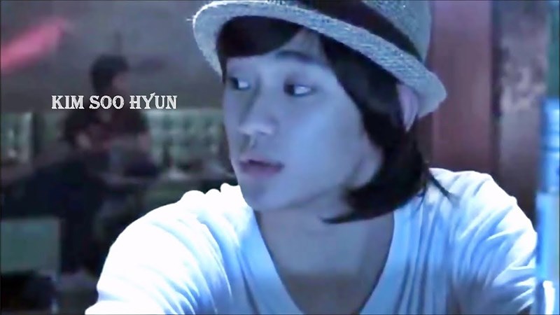 Tạo hình badboy của Kim Soo Hyun trong Worst Friends
