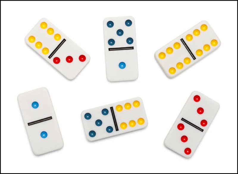 Luật chơi Domino truyền thống: Hãy tìm hiểu về luật chơi Domino truyền thống qua những trò chơi thú vị và phổ biến nhất. Có rất nhiều cách để đánh và vận dụng quân trong cờ Domino, nhưng luật chơi cơ bản vẫn luôn giữ được sự phổ biến và thú vị nhất.