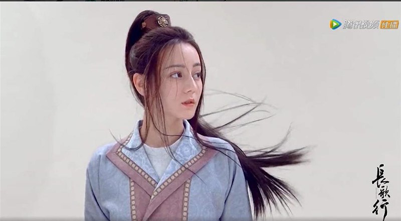 Ngắm nhan sắc xinh đẹp của Địch Lệ Nhiệt Ba trong Trường Ca Hành 
