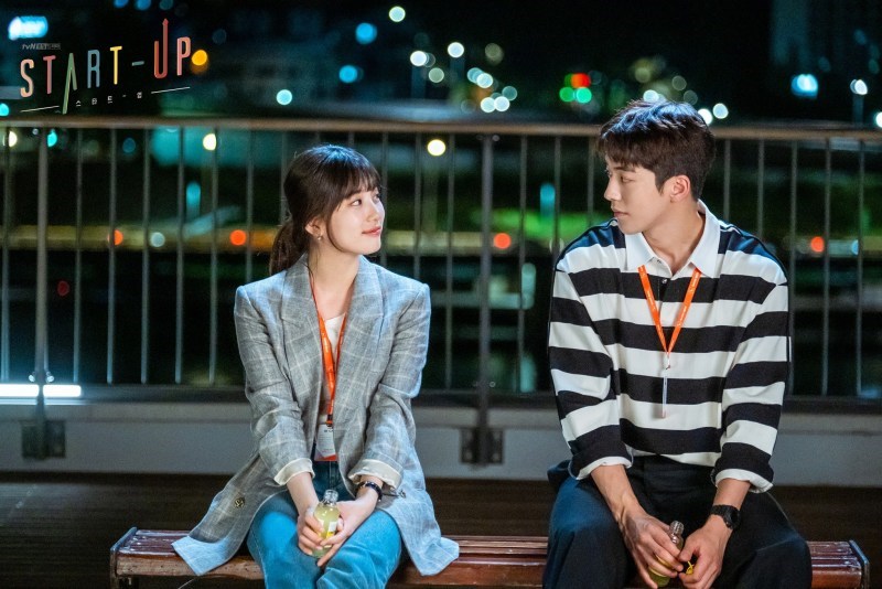 Suzy và Nam Joo-hyuk sánh đôi trong Khởi Nghiệp 
