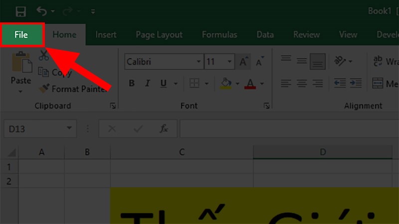 Mở file Excel cần đổi đuôi xlsx sang xls > Chọn thẻ File