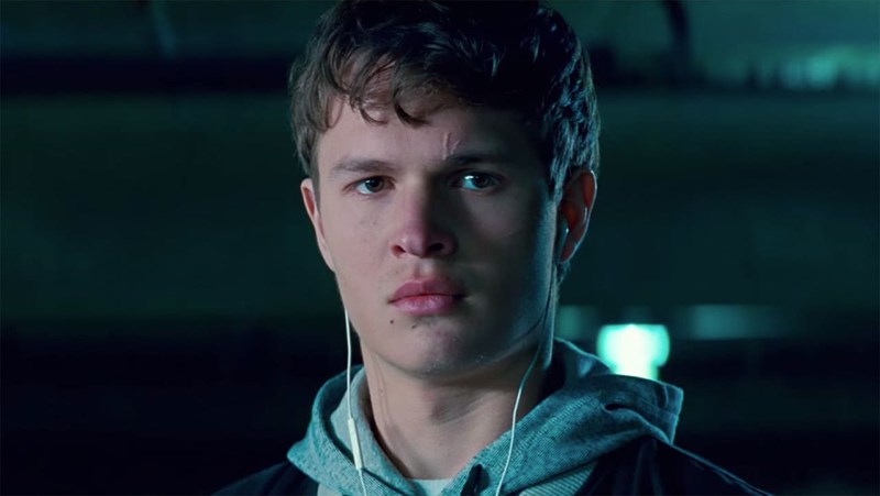 Nam chính điển trai trong Baby Driver