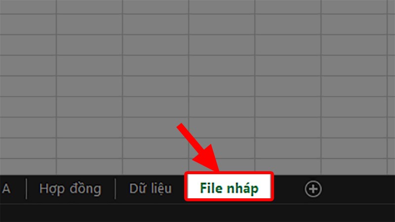 Mở file Excel cần xóa sheet > Chọn sheet cần xóa