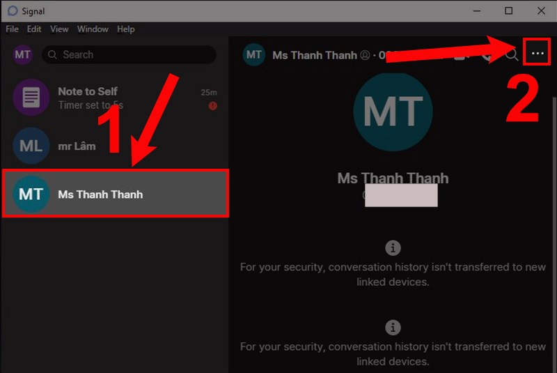 Chọn người bạn muốn tr&ograve; chuyện&nbsp;v&agrave; chọn biểu tượng dấu 3 chấm.