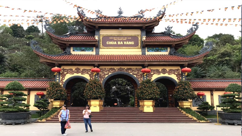 Chùa Ba Vàng