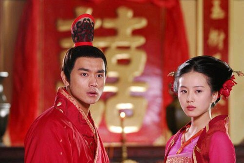 Cảnh đám cưới của Thập Tứ Nương và Phùng Sinh