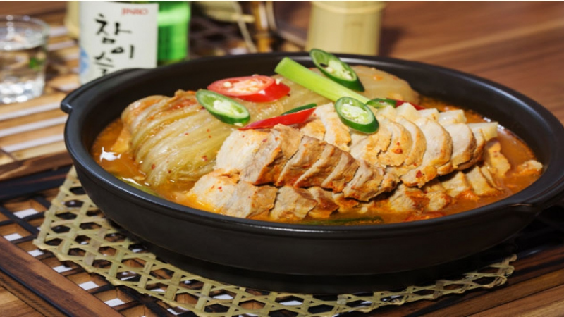 Thức ăn ở quán được chế biến chuẩn vị Hàn