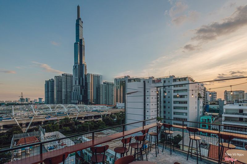 VI VU ROOFTOP