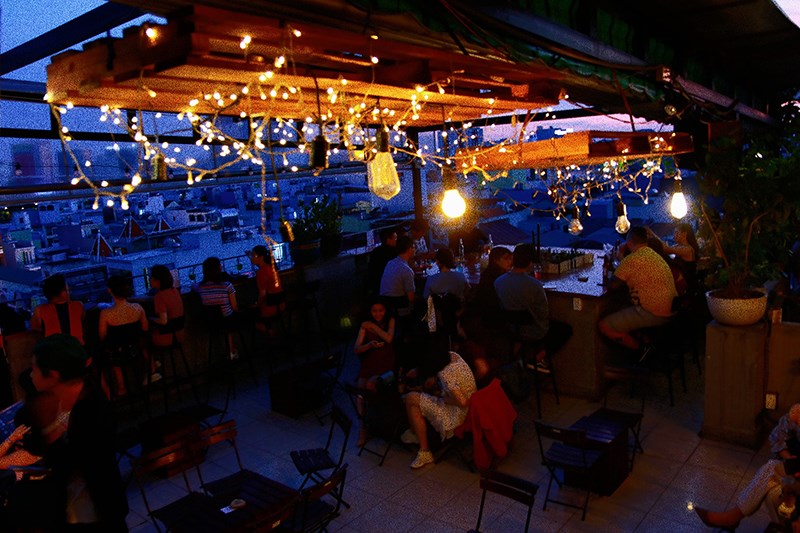 Chạng Vạng Rooftop