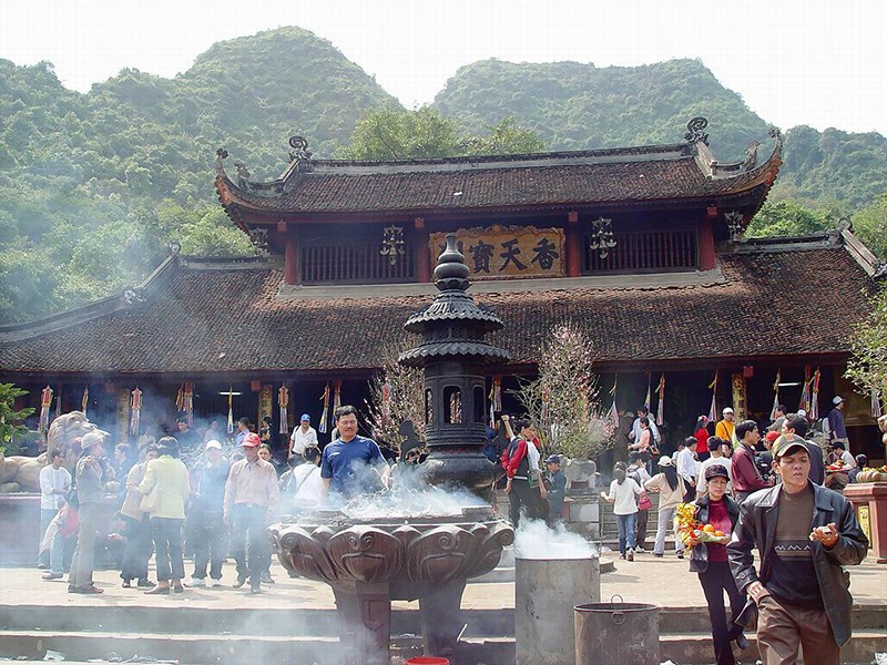 Lễ hội chùa Hương - Hà Nội