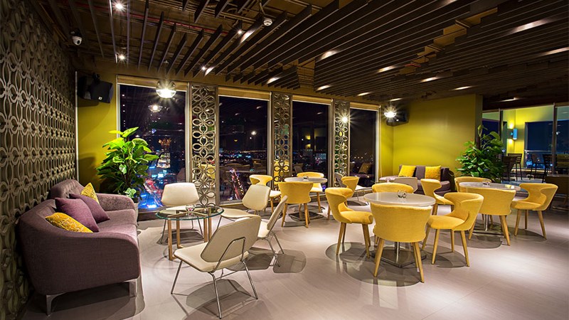 Vanda Top View Bar