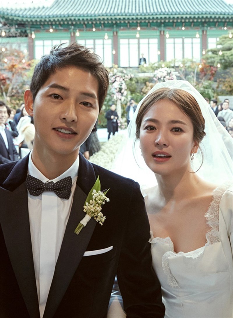 Ảnh cưới Song Joong Ki và Song Hye Kyo 