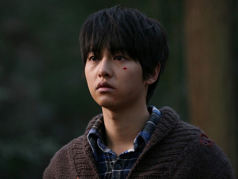 Tạo hình của Song Joong Ki trong Cậu bé người Sói
