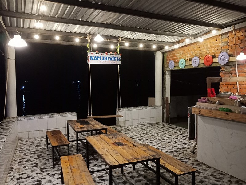 Khu bếp có view biển Nam Du View Guesthouse