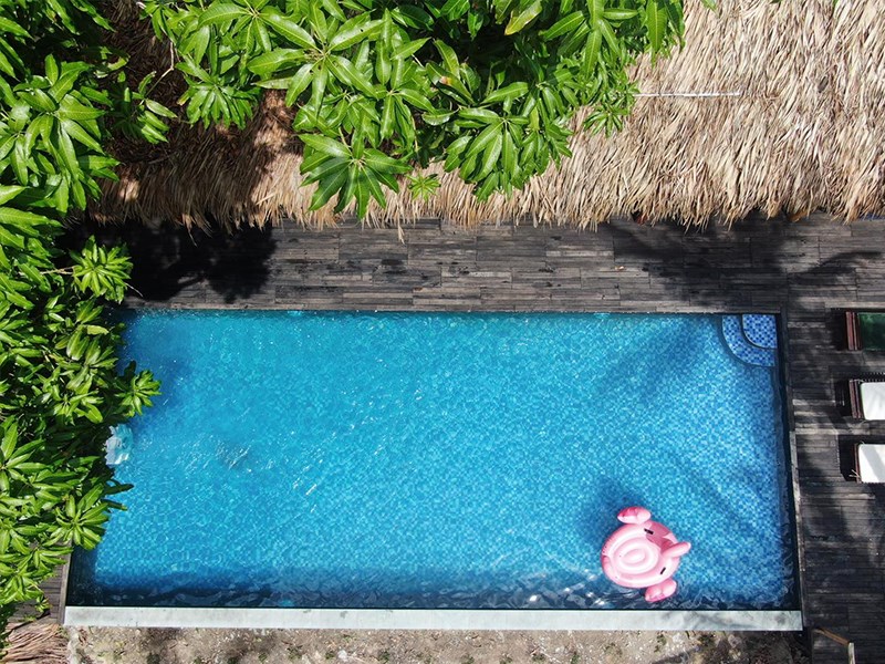 Hồ bơi của Langchia Nam Du Resort