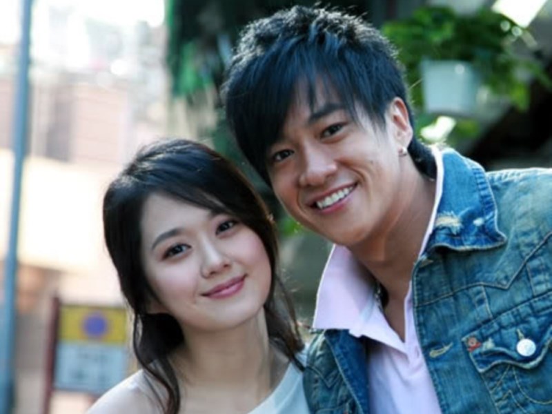 Tin đồn hẹn hò Jang Nara và Hà Nhuận Đông