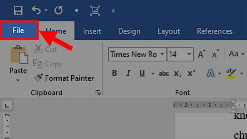 Mở file Word muốn xem trước khi in > Chọn thẻ File