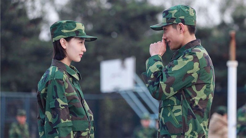 Mười dặm gió xuân không bằng em