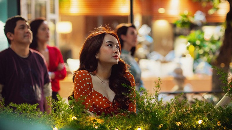  Kaity Nguyễn trở lại ấn tương và trưởng thành hơn trong Tiệc trăng máu