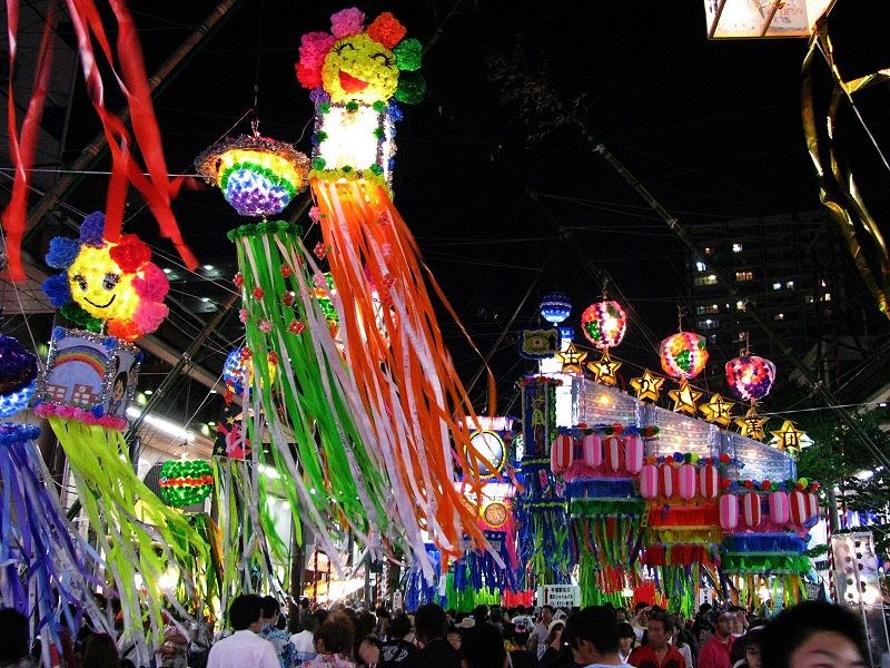 Lễ hội diễn ra sôi nổi tại thành phố 