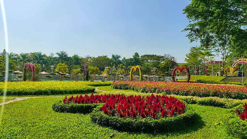 Phong cảnh tại khu du lịch Thác Giang Điền Phong cảnh tại khu du lịch Thác Giang Điền