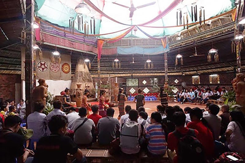 Nét sinh hoạt của người dân tại làng sinh thái Fosaco Nét sinh hoạt của người dân tại làng sinh thái Fosaco