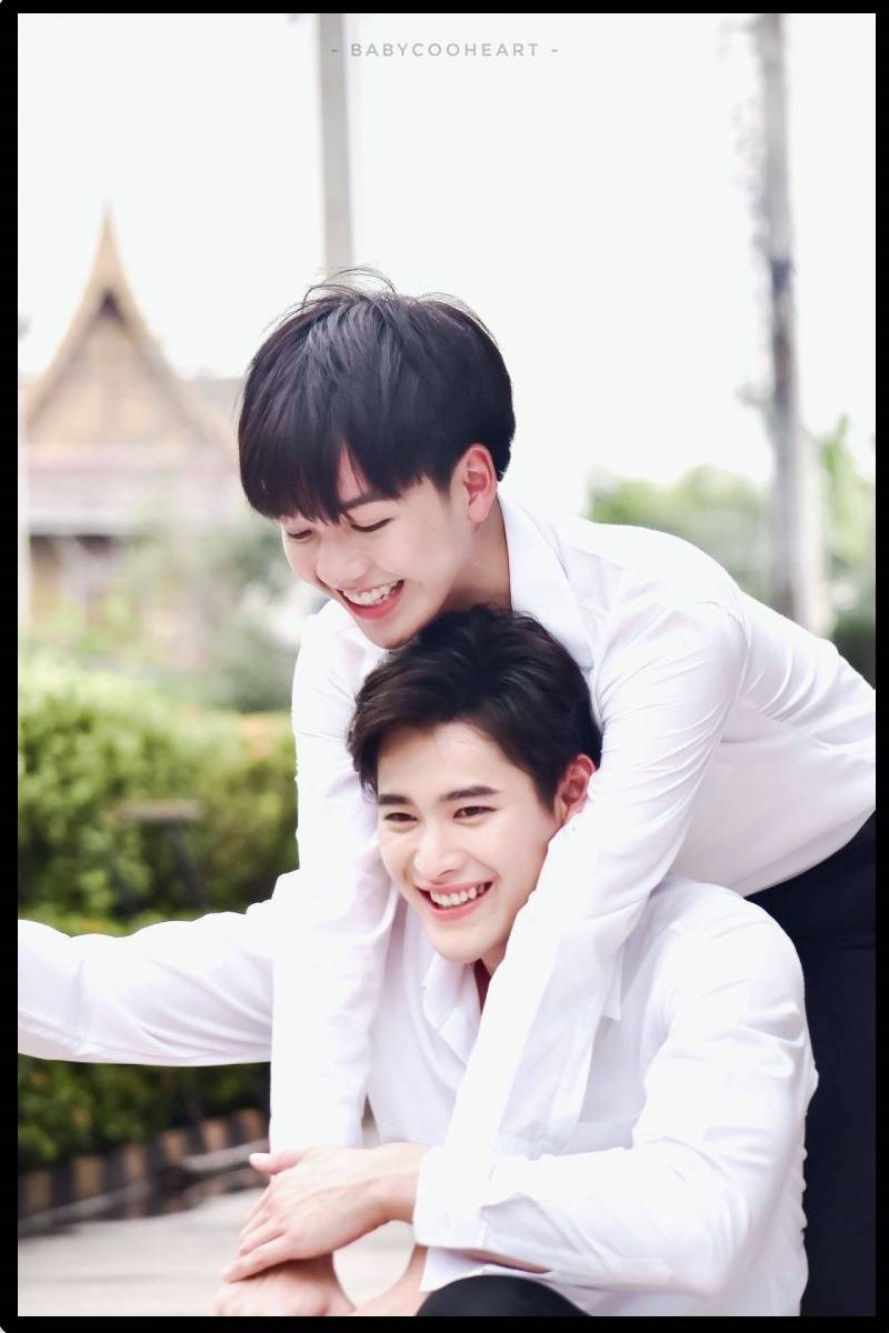 Pharm (trên) và Dean (dưới)
