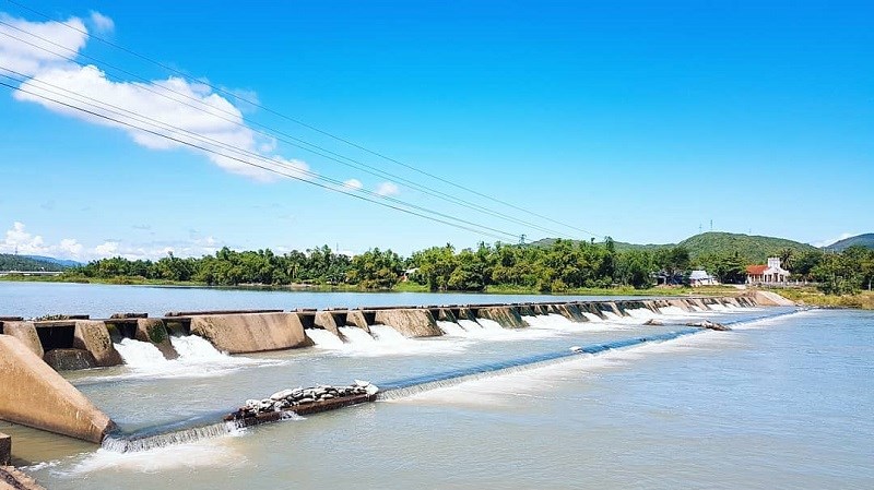 Vẻ đẹp binh dị tại Đập Tam Giang
