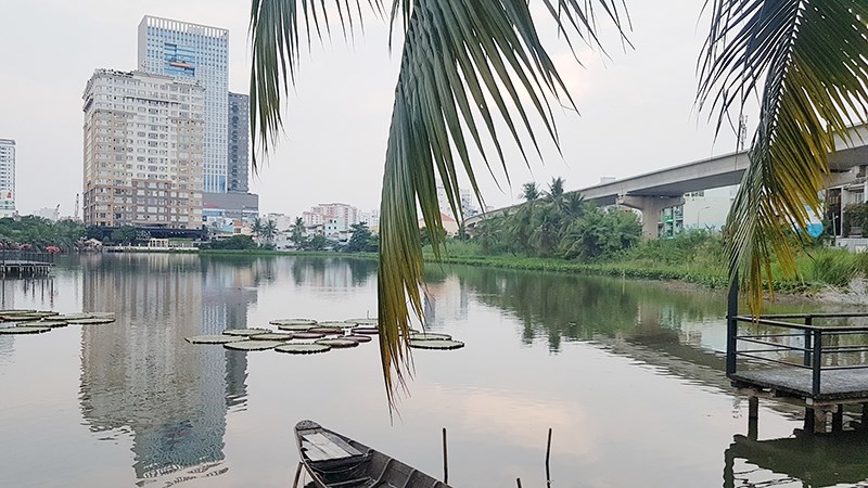 Một góc trong khuôn viên khu du lịch Văn Thánh