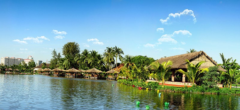 Quang cảnh khu du lịch Văn Thánh