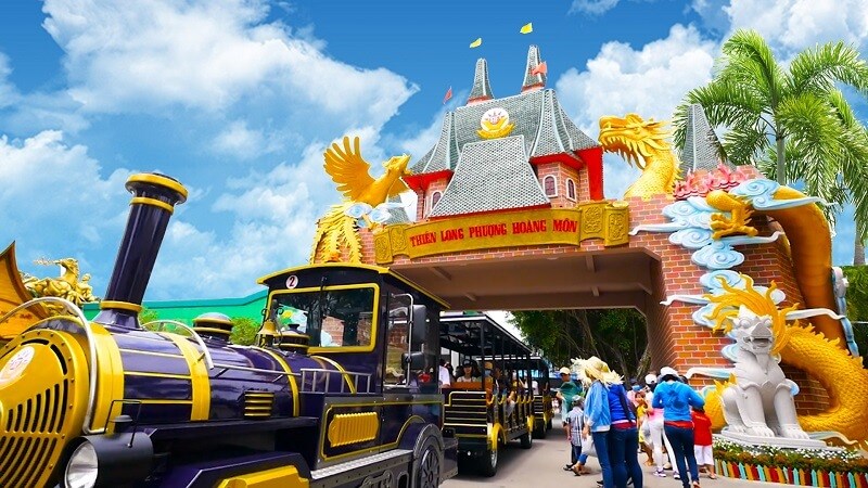 Thiên Long Phụng Hoàng Môn - khu du lịch Suối Tiên