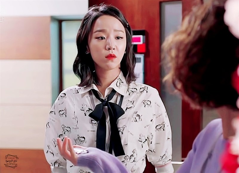 Shin Hye Sun trong Huyền thoại biển xanh