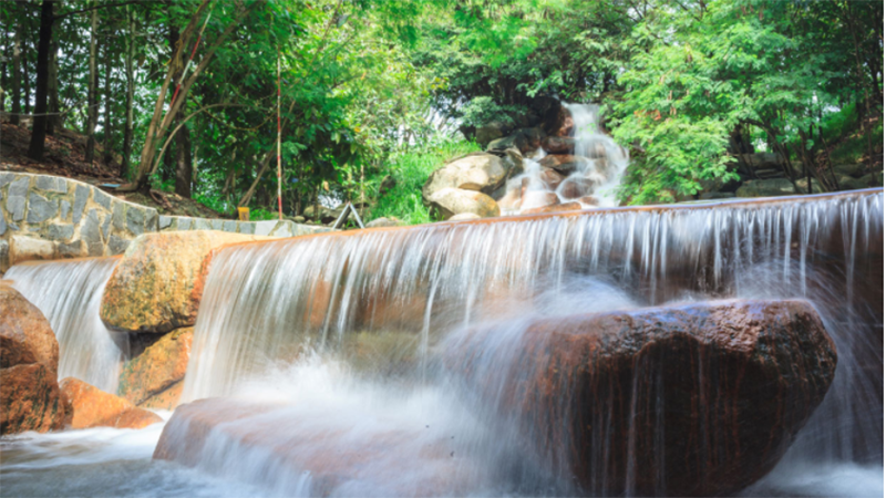 Thác nhân tạo - Khu du lịch Thủy Châu