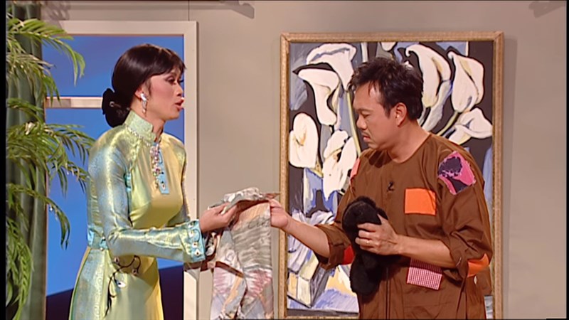 Hoài Linh (bên trái) và Chí tài (bên phải)