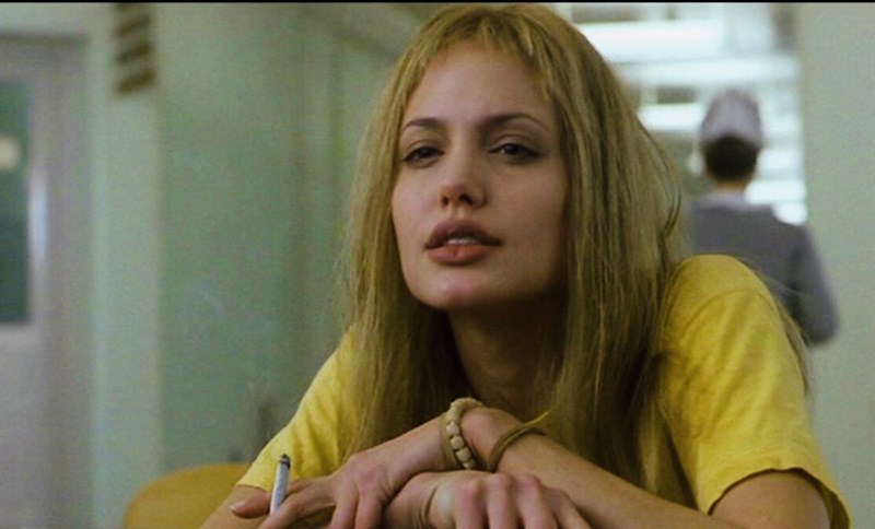 Rowe - nữ bệnh nhân tóc vàng trong Girl, Interrupted