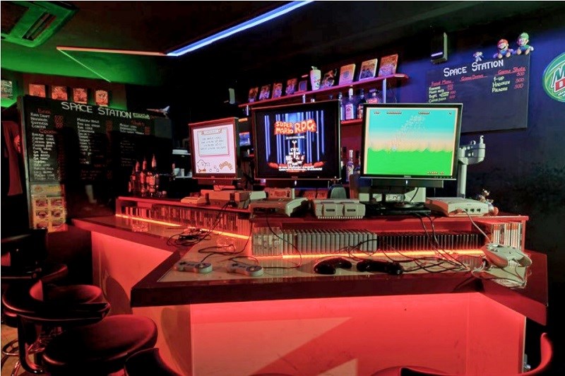 Hình ảnh bên trong quán bar