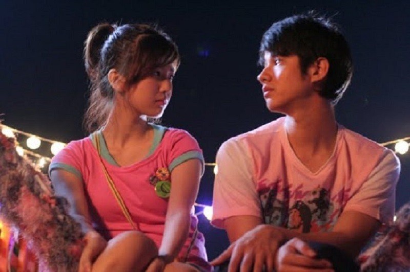 Bee (bên trái) và Mario Maurer (bên phải)