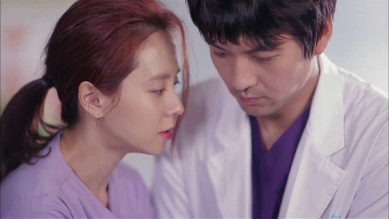 Oh Chang-min (bên phải) và Oh Jin-hee (bên trái)