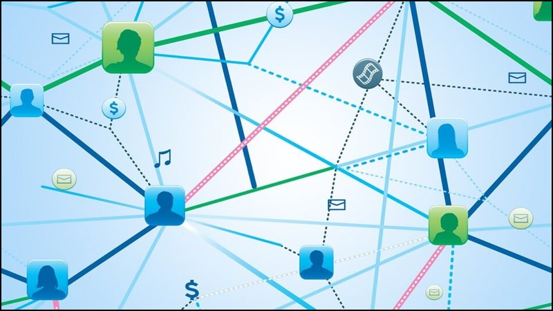 Referral traffic là lưu lượng truy cập (tức tất cả số lần nhấp vào website) của người truy cập được tổng hợp về website và được Google lưu trữ