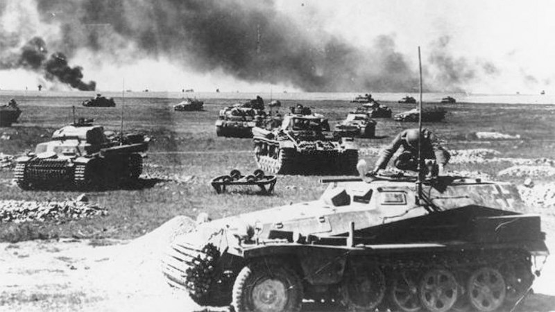 Giờ G được xuất hiện lần đầu vào năm 1917&nbsp;trong Thế chiến thứ nhất nhằm mục đích báo hiệu giờ mở cuộc tấn công quân sự