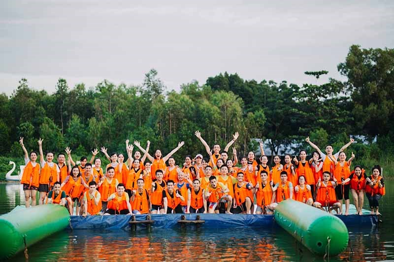 Khách du lịch tại Khu du lịch Bò Cạp Vàng